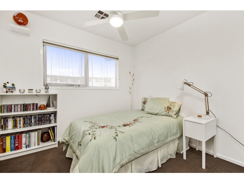 14/311 Flemington Road, Franklin ACT 2913