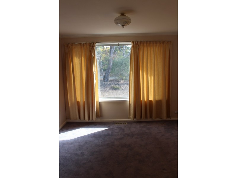 8 Jarvis Place, Macquarie ACT 2614