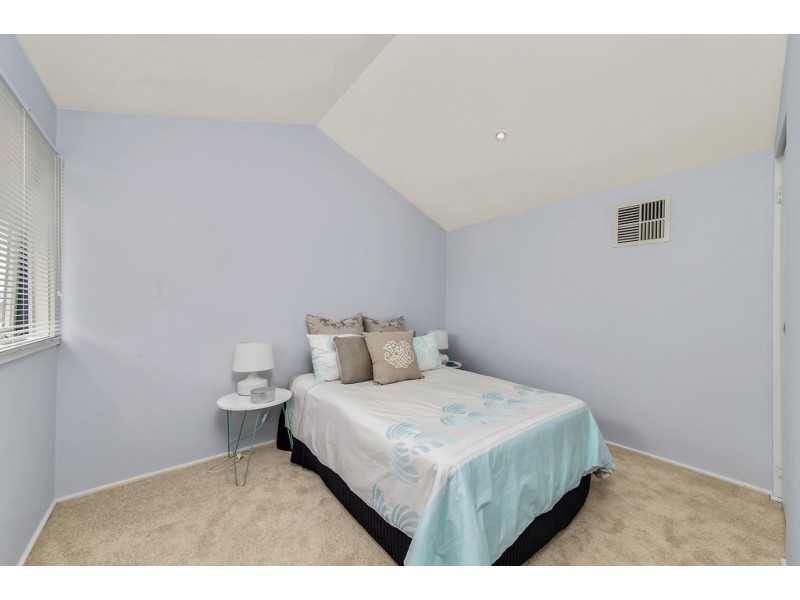 18 Waugh Close, Evatt ACT 2617