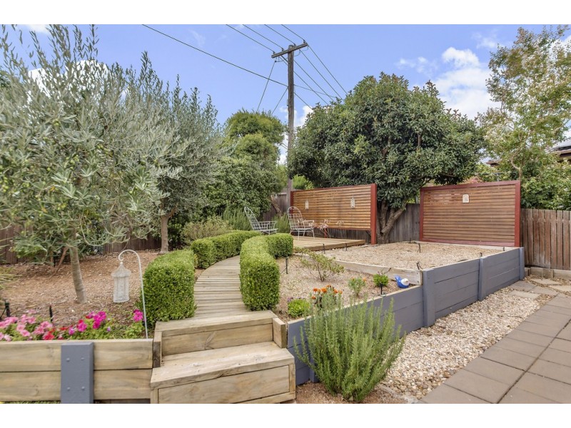 18 Waugh Close, Evatt ACT 2617