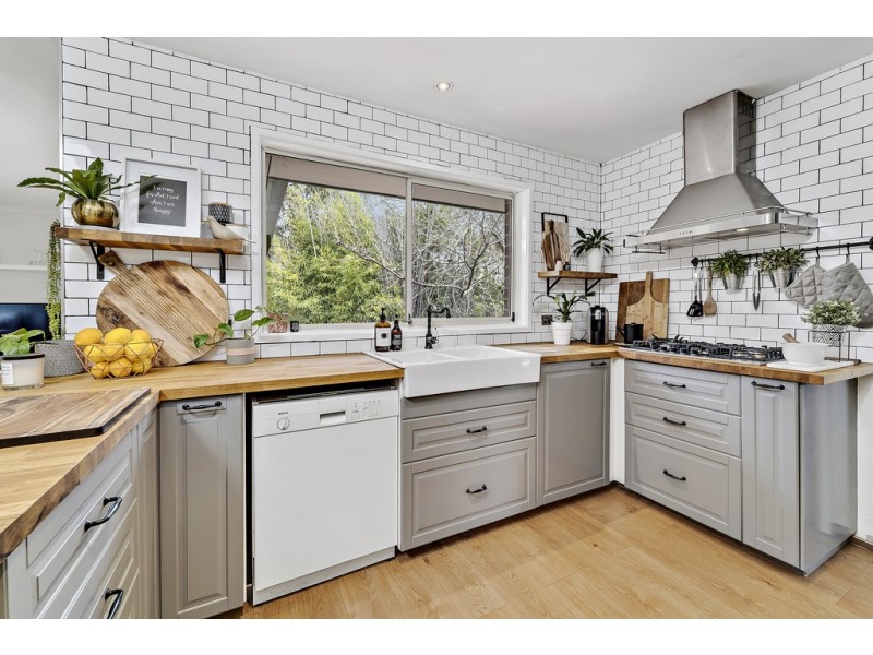 23 Longley Place, Florey ACT 2615