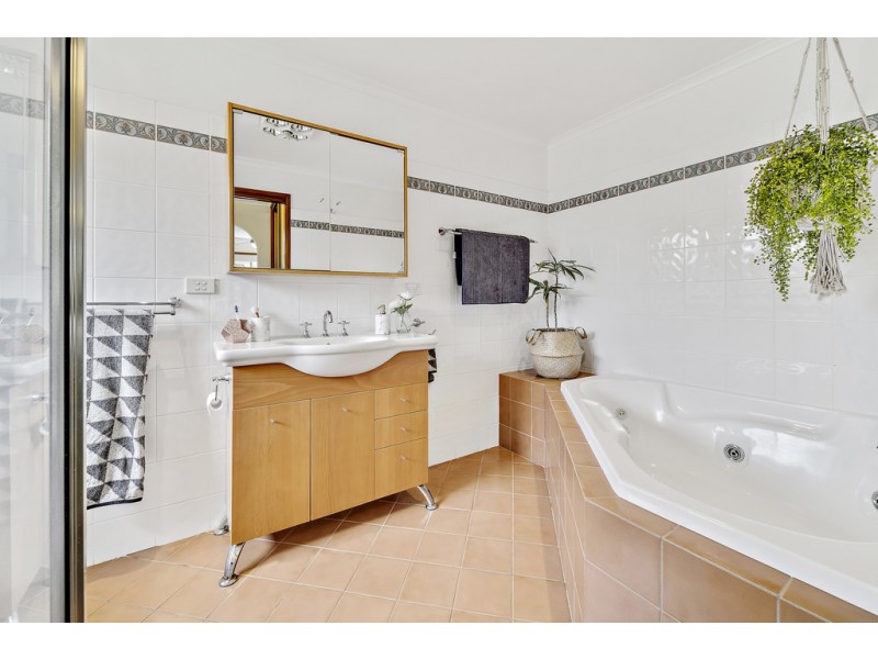 23 Longley Place, Florey ACT 2615