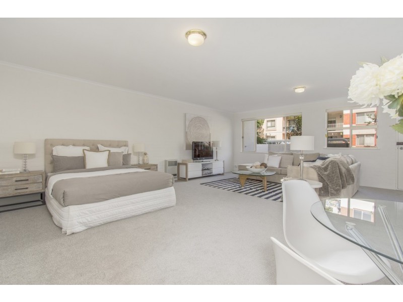 36 Chaseling Street, Phillip ACT 2606