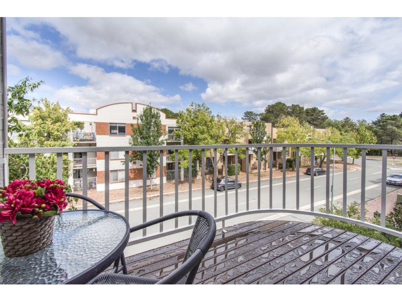 36 Chaseling Street, Phillip ACT 2606