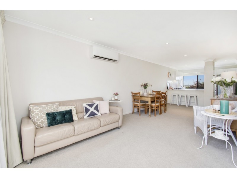 58 Whitrod Avenue, Casey ACT 2913