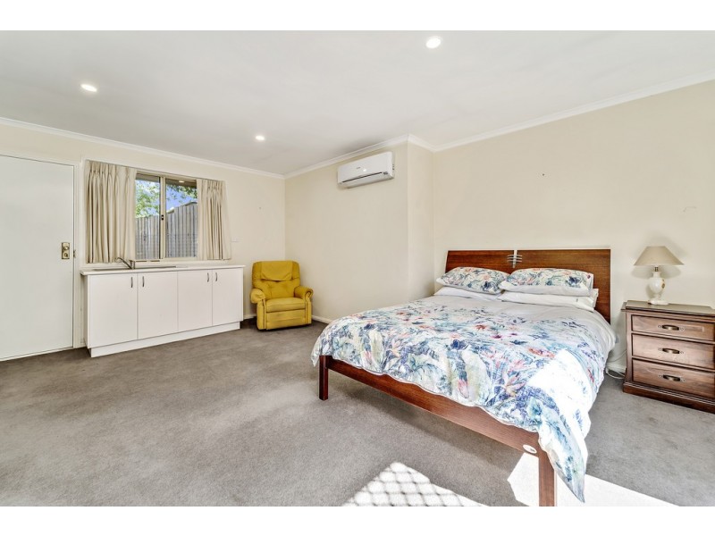 19 Henry Street, Cook ACT 2614