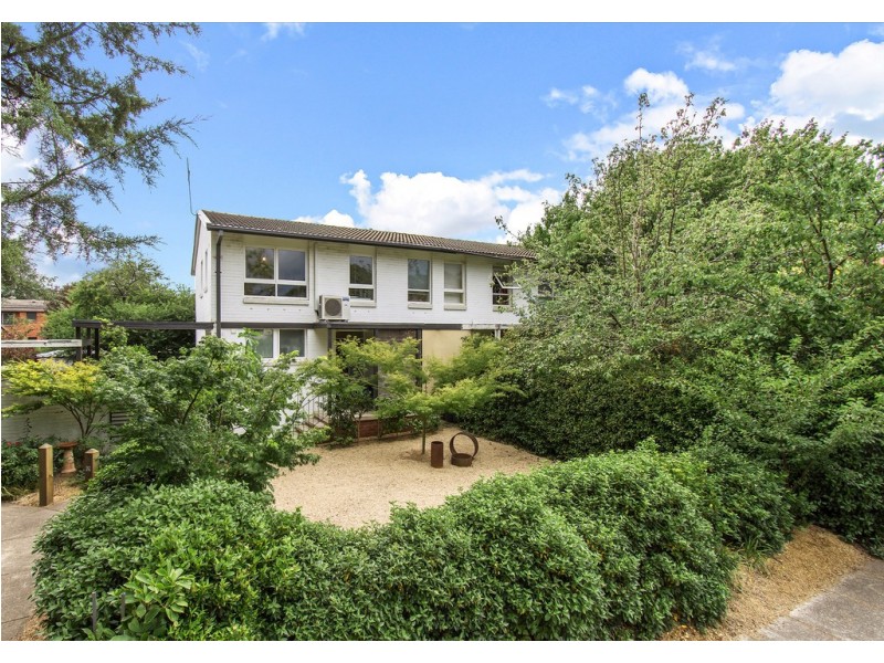 26 Carroll Street, Hughes ACT 2605