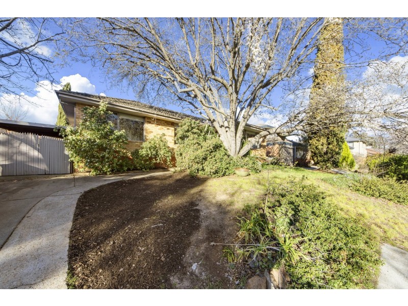 61 Kitchener Street, Hughes ACT 2605