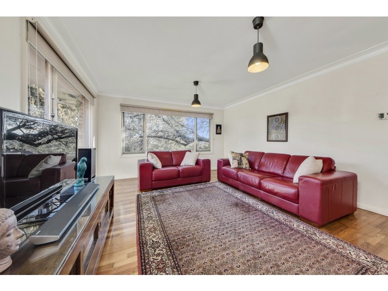 61 Kitchener Street, Hughes ACT 2605