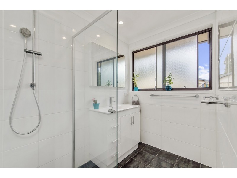 13 Macqueen Place, Charnwood ACT 2615
