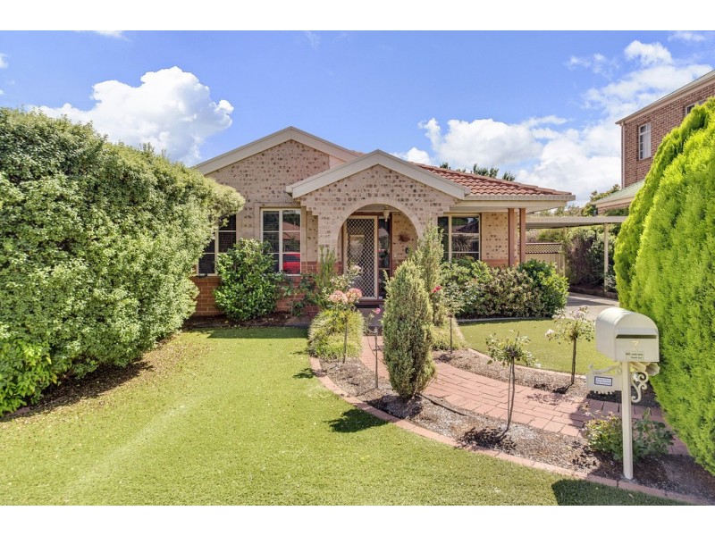 7 Mcilwraith Close, Holt ACT 2615