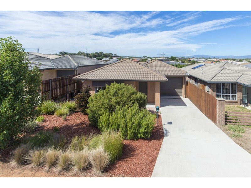 25 Refshauge Crescent, Macgregor ACT 2615