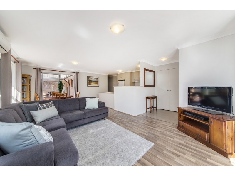 25 Refshauge Crescent, Macgregor ACT 2615