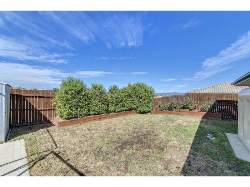 25 Refshauge Crescent, Macgregor ACT 2615