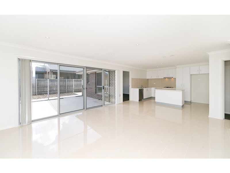 3 Spring Way, Casey ACT 2913