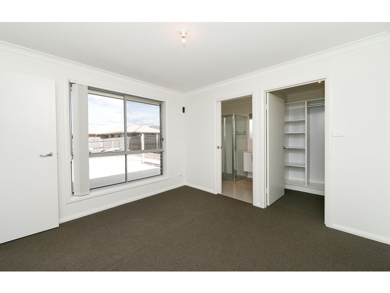3 Spring Way, Casey ACT 2913