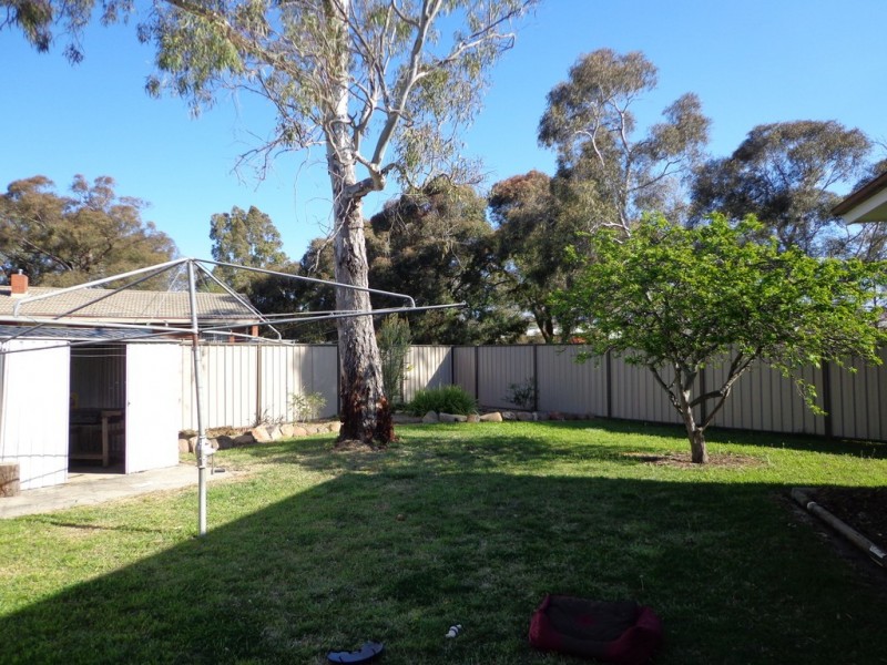 18 Milford Street, Latham ACT 2615