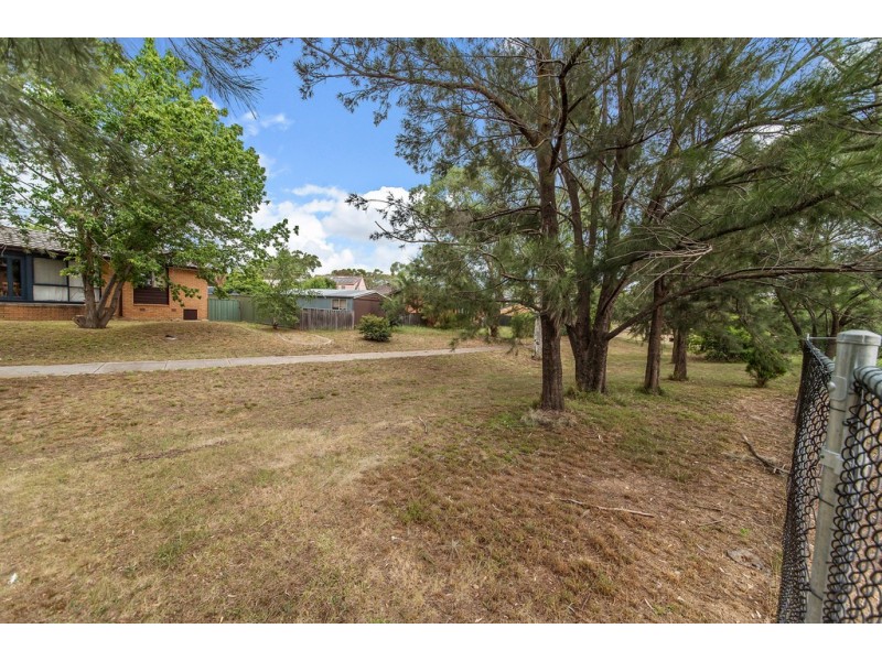 36 Degraves Crescent, Wanniassa ACT 2903
