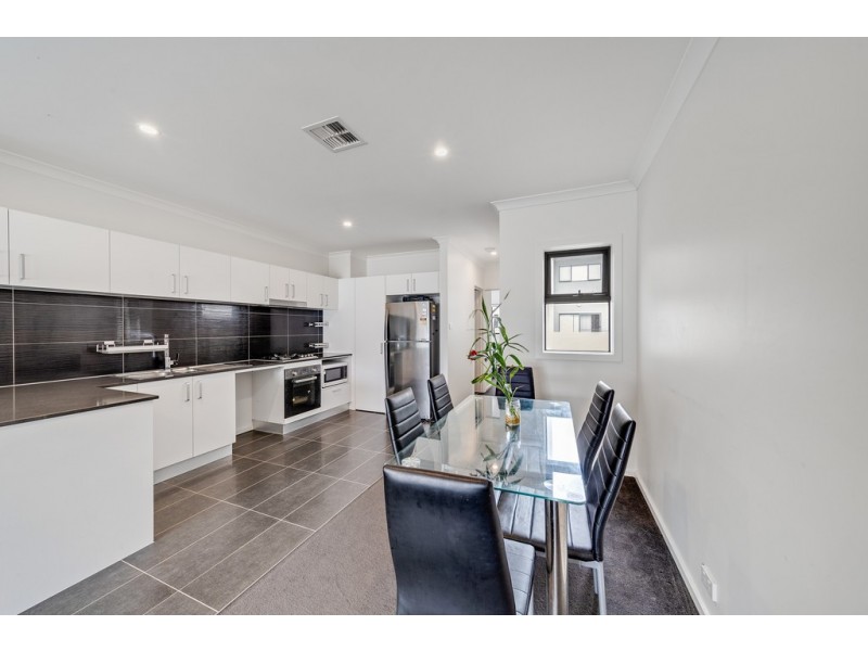 29/40 Henry Kendall Street, Franklin ACT 2913