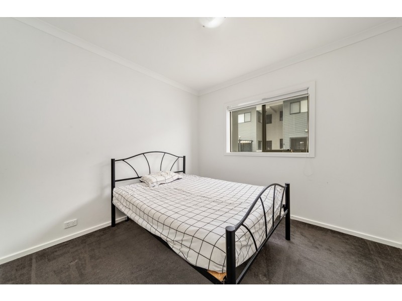 29/40 Henry Kendall Street, Franklin ACT 2913