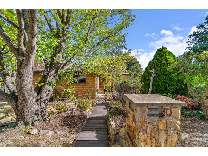 10 Alfred Hill Drive, Melba ACT 2615