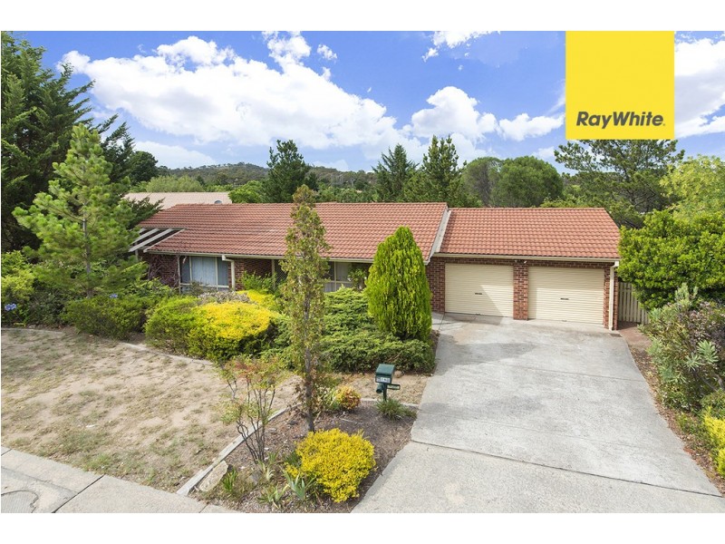 16 Rowntree Crescent, Isaacs ACT 2607