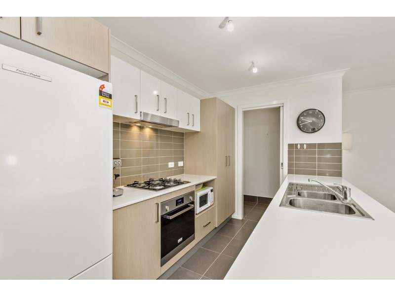 8/4 Annie Douglas St, Casey ACT 2913