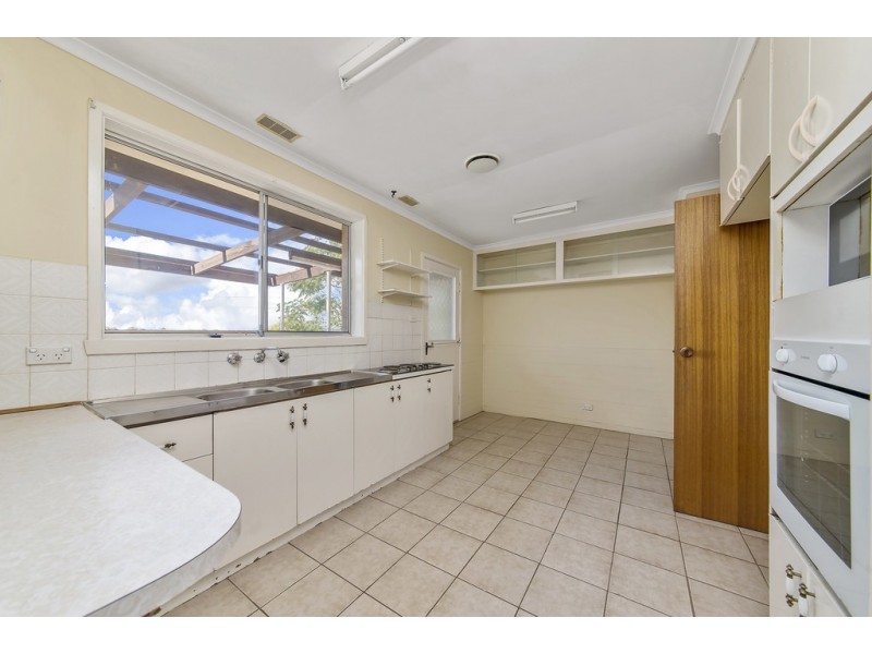 71 Denny Street, Latham ACT 2615