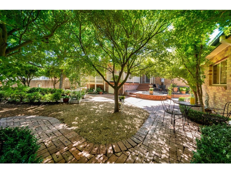 46 Kidston Crescent, Curtin ACT 2605