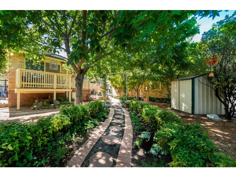 46 Kidston Crescent, Curtin ACT 2605