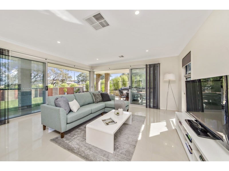 24 Hanley Street, Casey ACT 2913