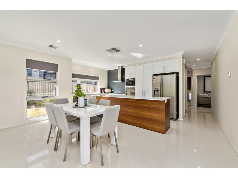 24 Hanley Street, Casey ACT 2913
