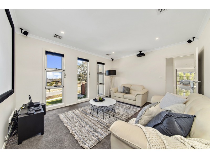 24 Hanley Street, Casey ACT 2913