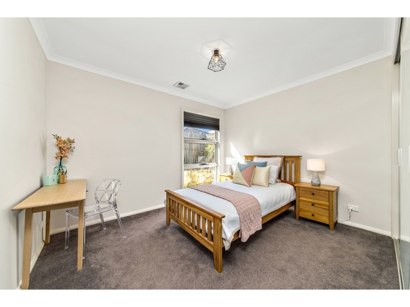 24 Hanley Street, Casey ACT 2913