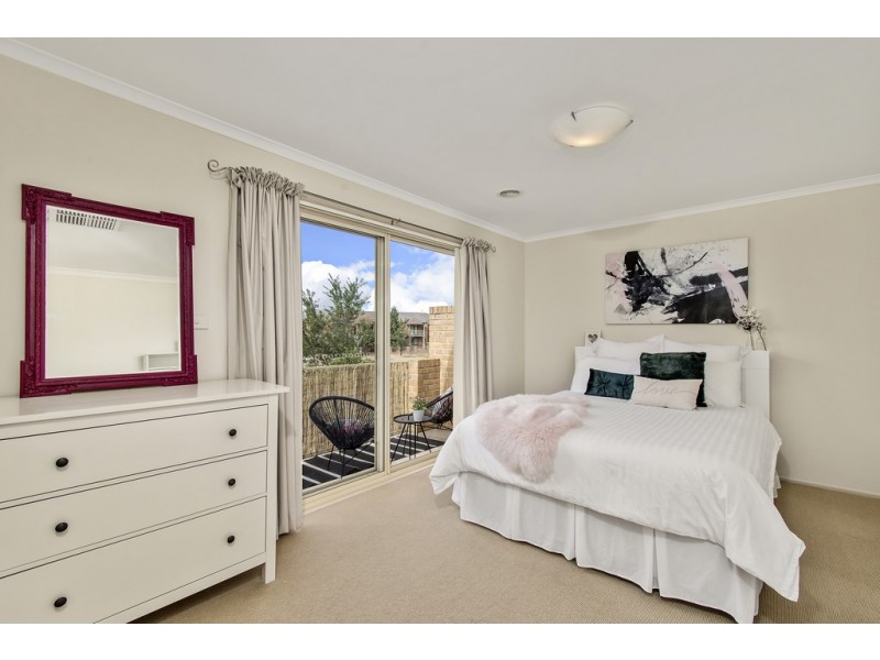 339 Anthony Rolfe Avenue, Gungahlin ACT 2912