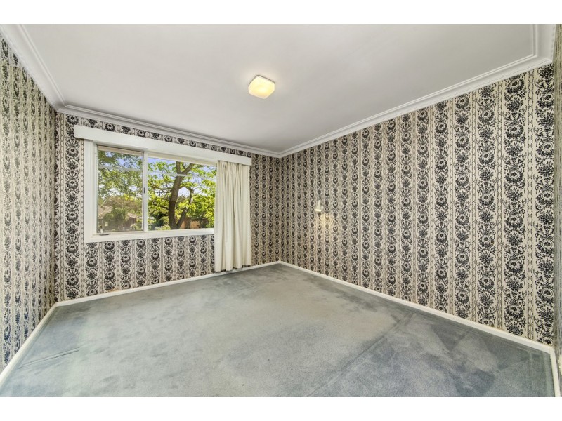 17 Glynn Street, Hughes ACT 2605