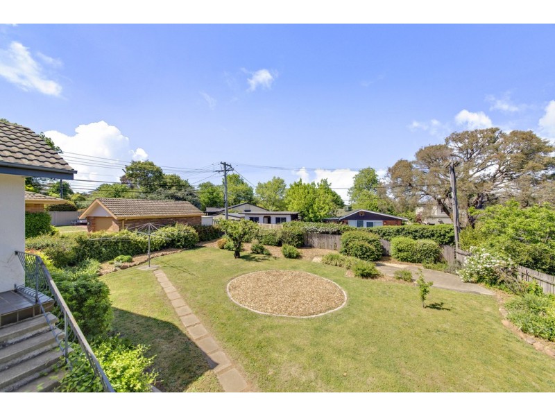 17 Glynn Street, Hughes ACT 2605