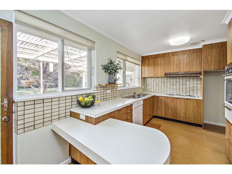 18 Millen Street, Hughes ACT 2605