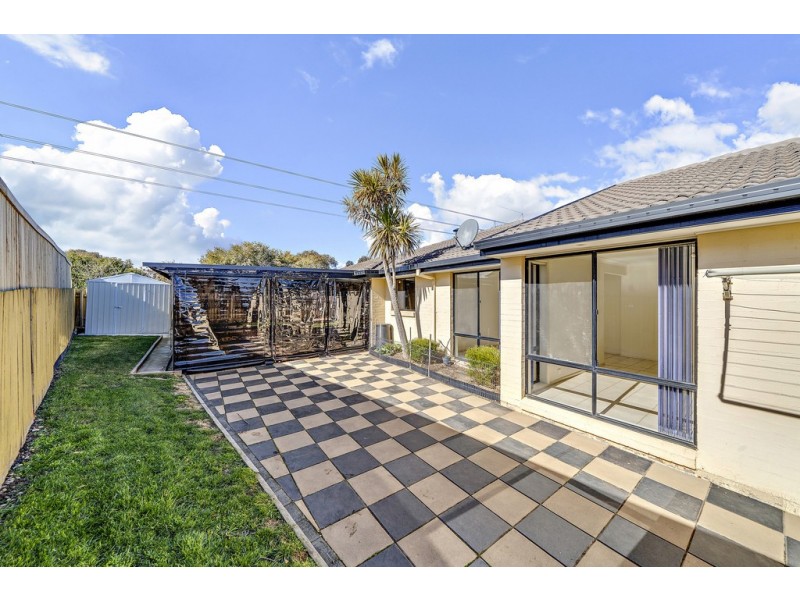 21 Tarrant Crescent, Dunlop ACT 2615
