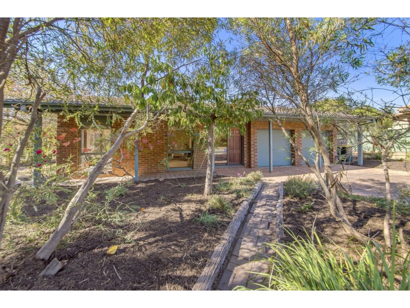 13 Capella Crescent, Giralang ACT 2617