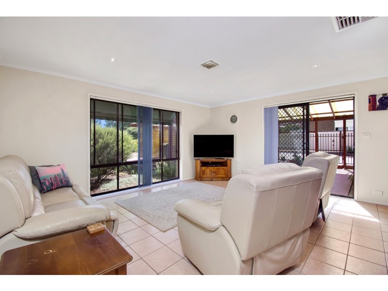 1 Twamley Crescent, Chisholm ACT 2905