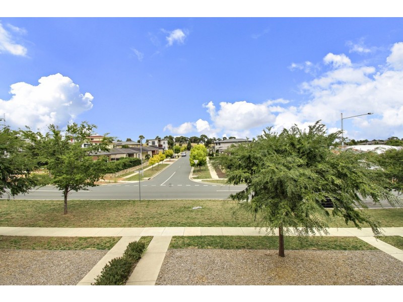 9/311 Flemington Road, Franklin ACT 2913