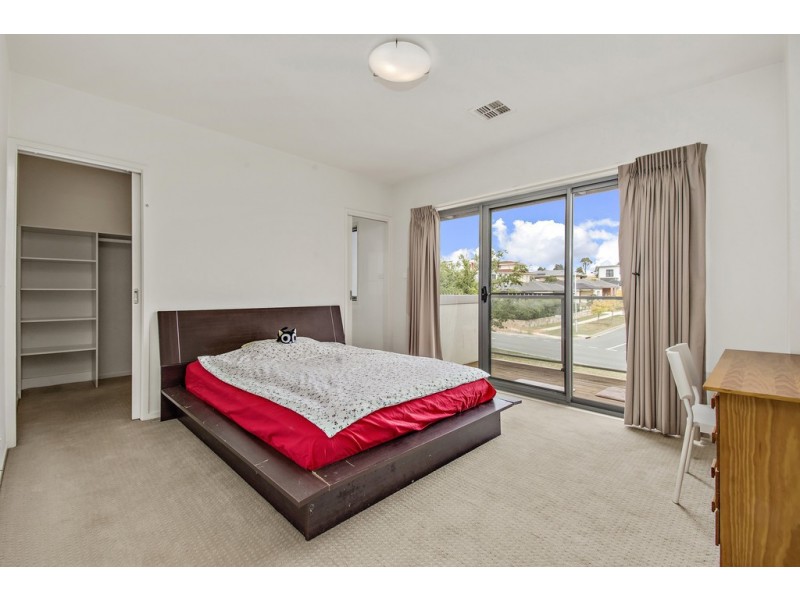 9/311 Flemington Road, Franklin ACT 2913