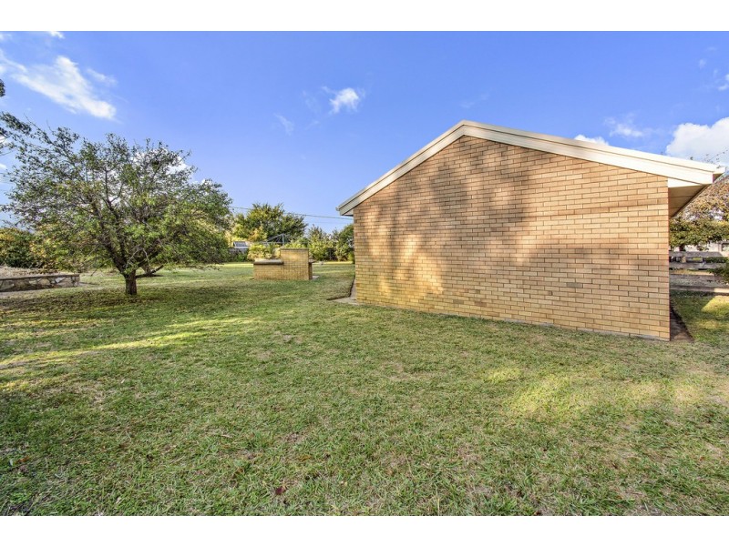16 Nepean Place, Macquarie ACT 2614