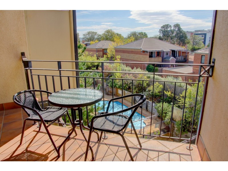 40/60 Henty Street, Braddon ACT 2612