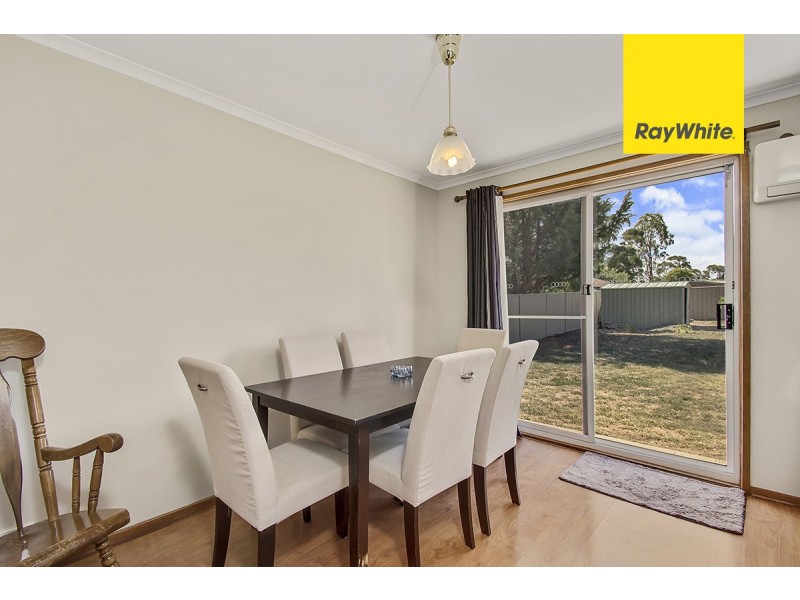 17 Beazley Crescent, Calwell ACT 2905