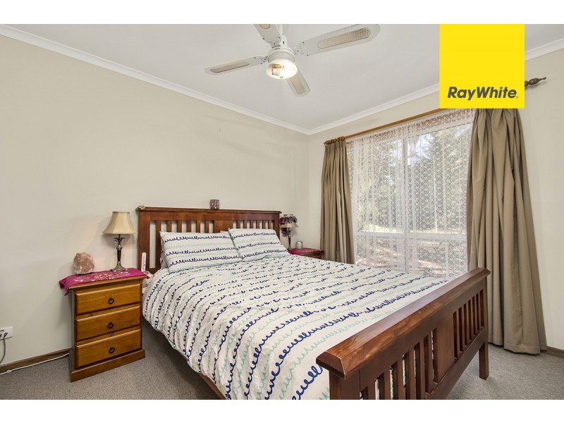 17 Beazley Crescent, Calwell ACT 2905
