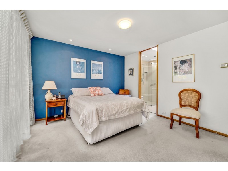 49 Pearson Street, Holder ACT 2611