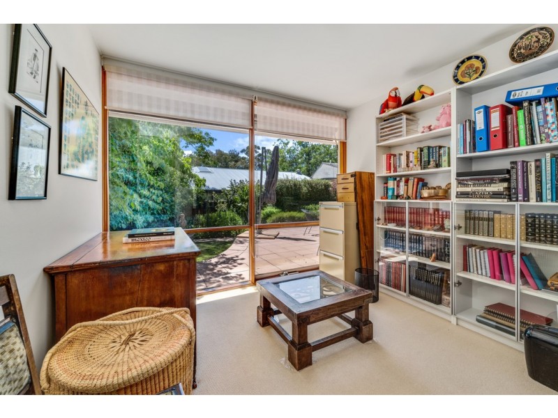 49 Pearson Street, Holder ACT 2611