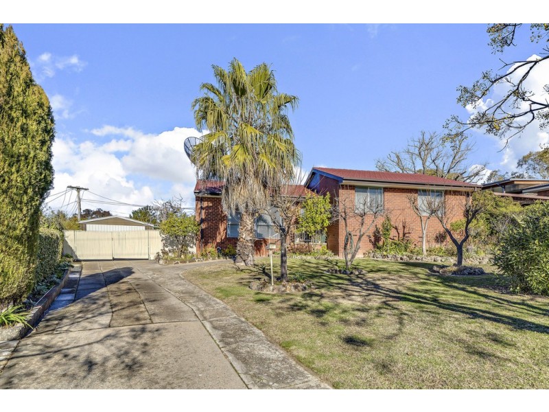 31 Lawrence Close, Macgregor ACT 2615